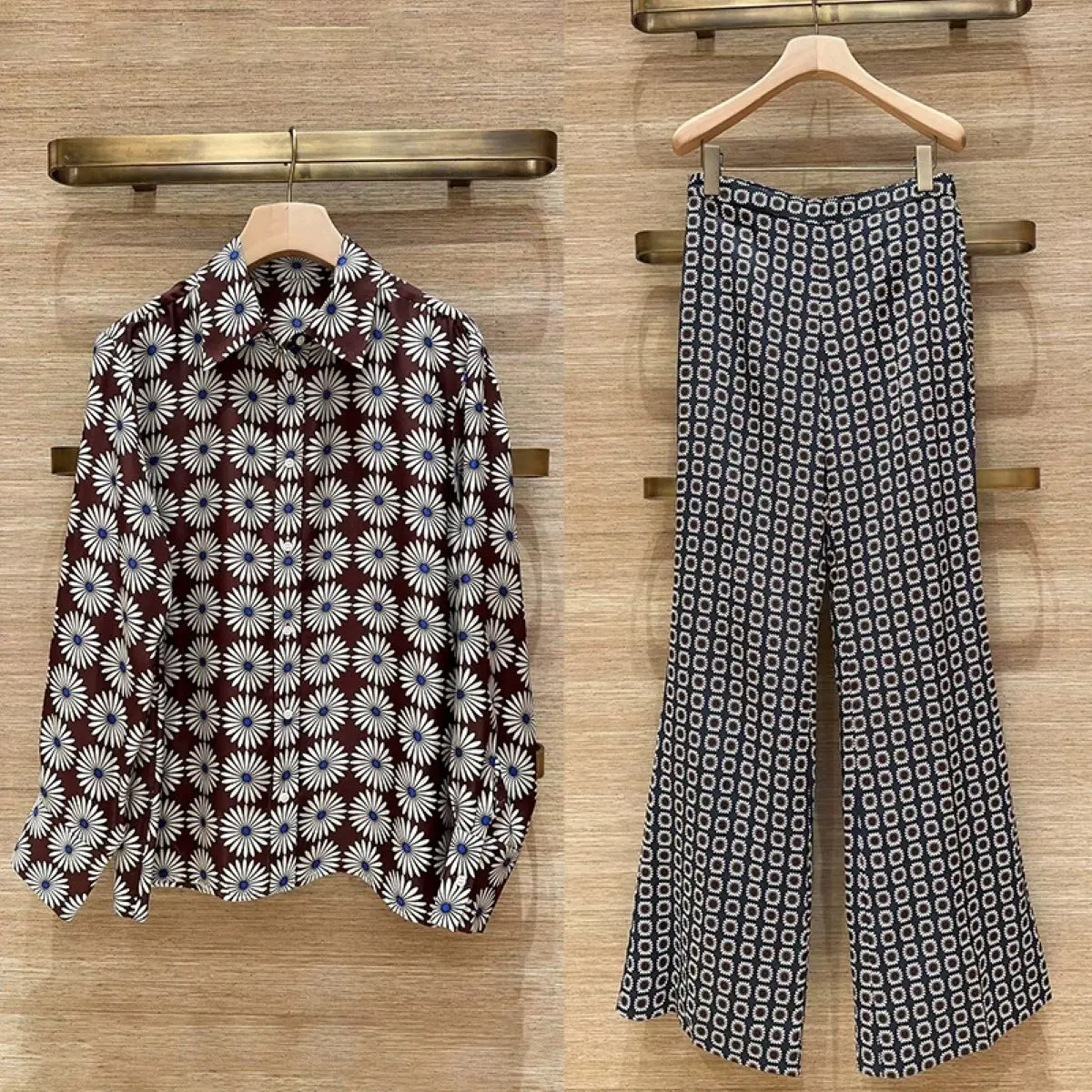 

Women Retro Printed Pants Suit Spring 2026 Turn-down Collar Long Sleeve Single Breasted Shirt + High Waist Straight Trousers Set