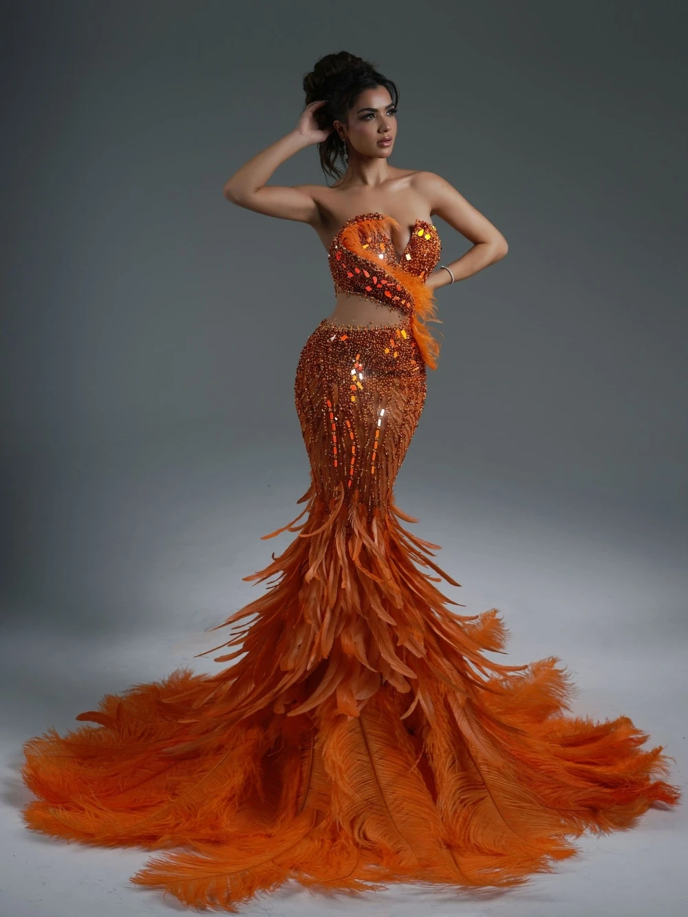 فستان سهرة برتقالي غني بالريش حورية البحر براقة لؤلؤ احتفال رسمي للمناسبات ملابس مثيرة مقصوصة على شكل حرف V فستان حفلات
