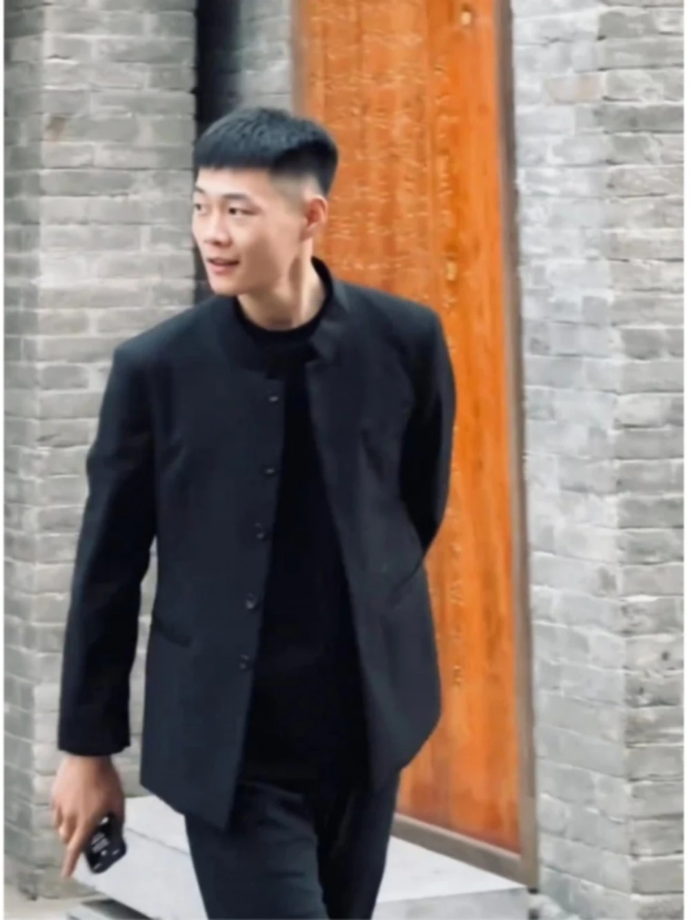 

Мужской новый китайский костюм Zhongan, весна 2024, высококачественный модный национальный костюм с воротником-стойкой в стиле вестерн Sle Faionable oul...