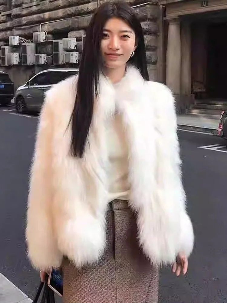 معطف فرو صناعي أبيض حلو للنساء موضة شتاء بأكمام طويلة سترة أنيقة كاجوال كورية بياقة واقفة قطع علوية أنيقة من الثعلب الصناعي #2