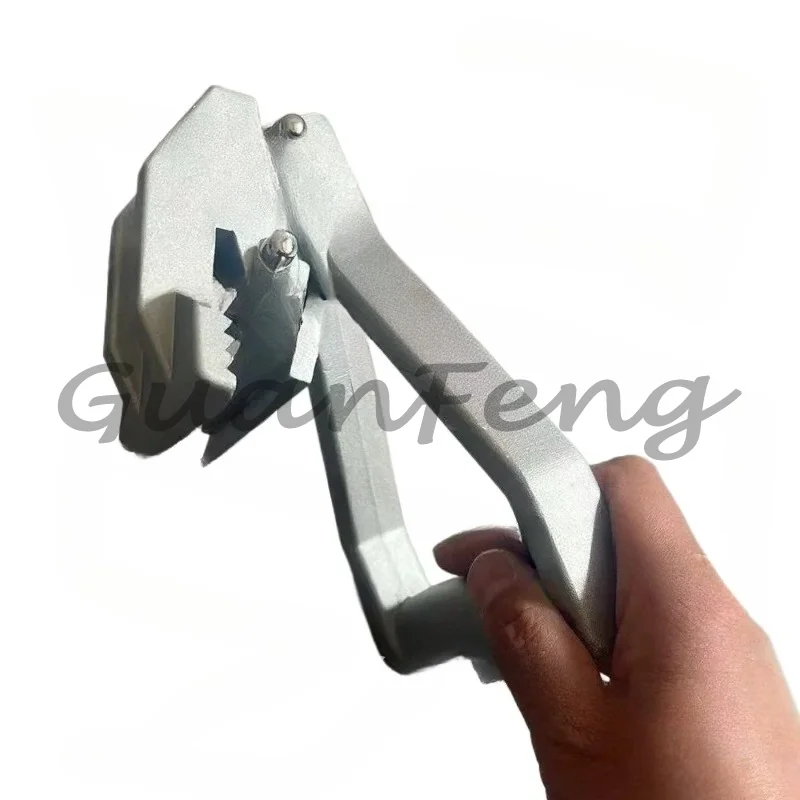 Carpet Puller  Pulling ClawtClamp for Pulling Carpet During Installation or Removal