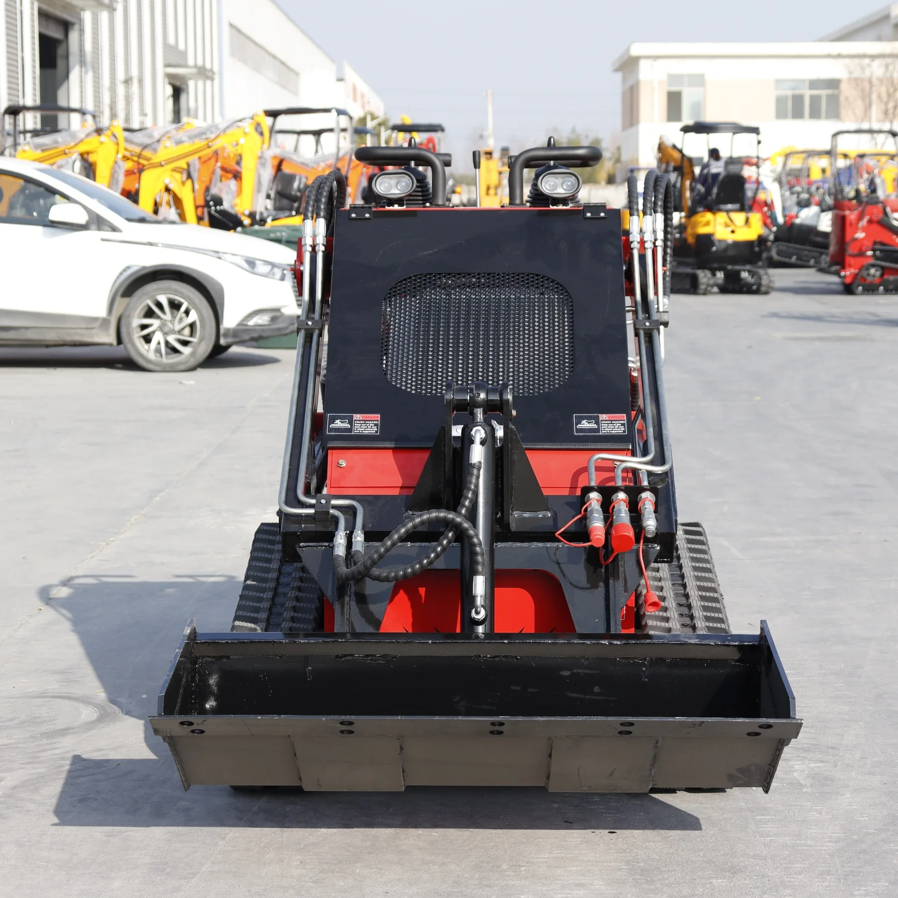 HTS320T Small Crawler Steer 830kg Tractor Loader 0.15m³ Bucket EPA Engine Mini Crawler Skid Steer Loader Manufacturer