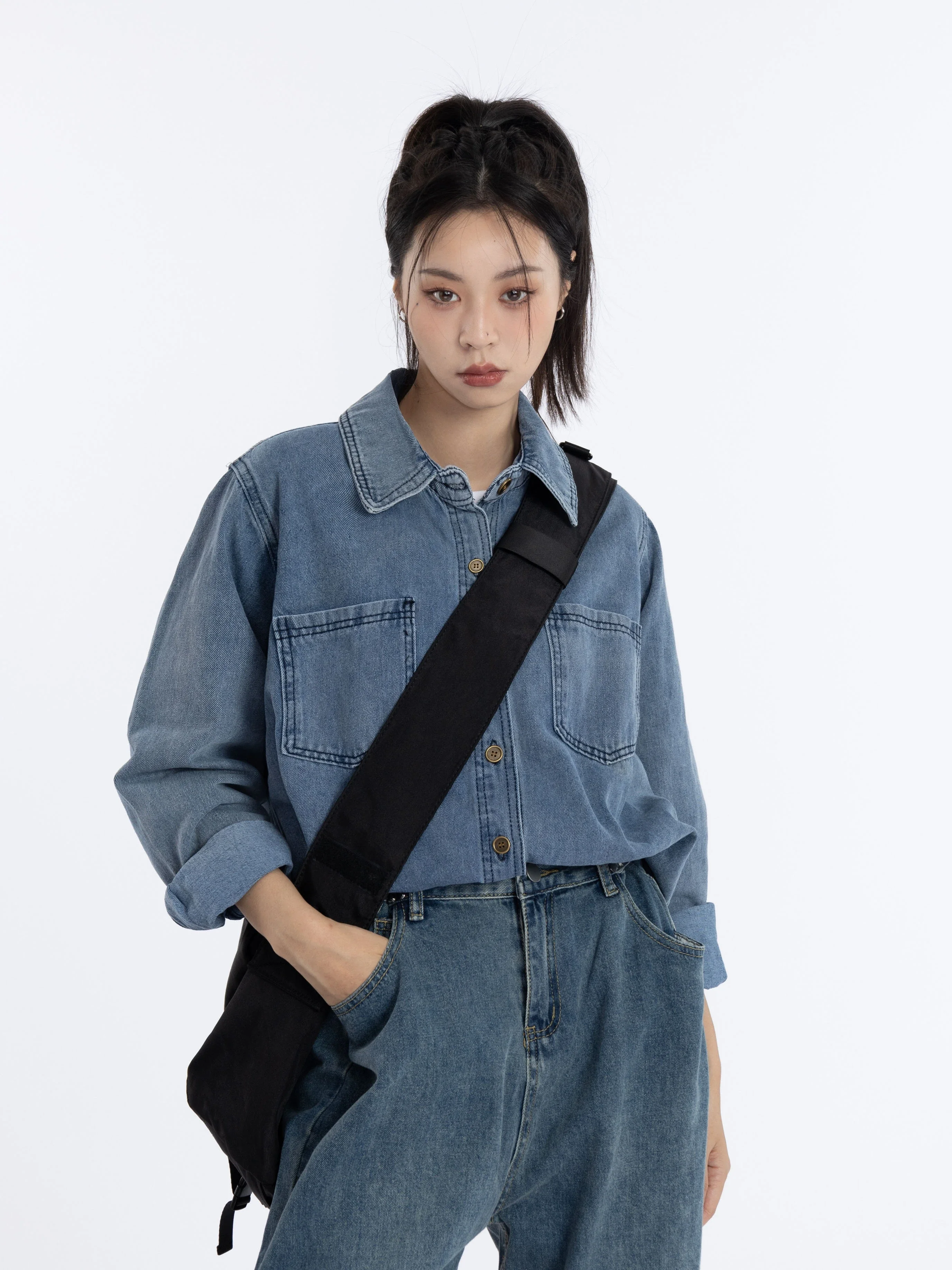 Denim shirt jacket women's retrodark blue single-breasted loose casual washed cotton spring andautumn fashion design sense niche