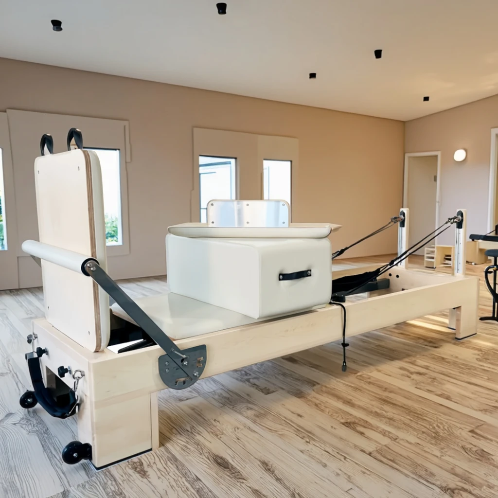 Factory Wholesale Private Label Maple Wood Pilates Reformer High Quality Pilates Equipment Product for Pilates Enthusiasts