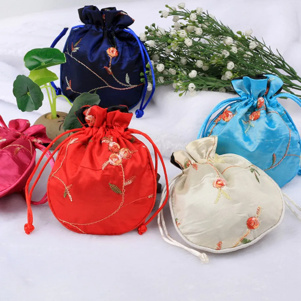 6Pcs Chinese Style Vintage Embroidery Jewelry Bags Drawstring Coin Pouches for Wedding Gift Favor Packaging Vintage Gift Purse