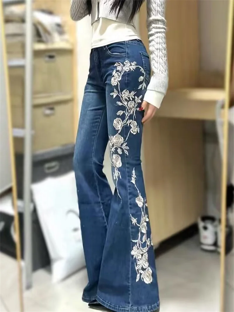 Women American Retro Design Butterfly Embroidered Jeans Children Spice Girls Slim Slim Slim Low Waist Micro Flared Floor Pants