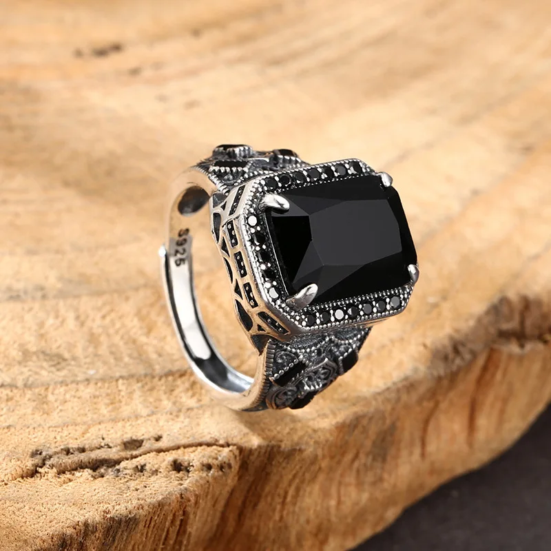 925 Sterling Men And Women, Black Agate Carved Ring, Open-End Thai Silver Vintage Jewelry