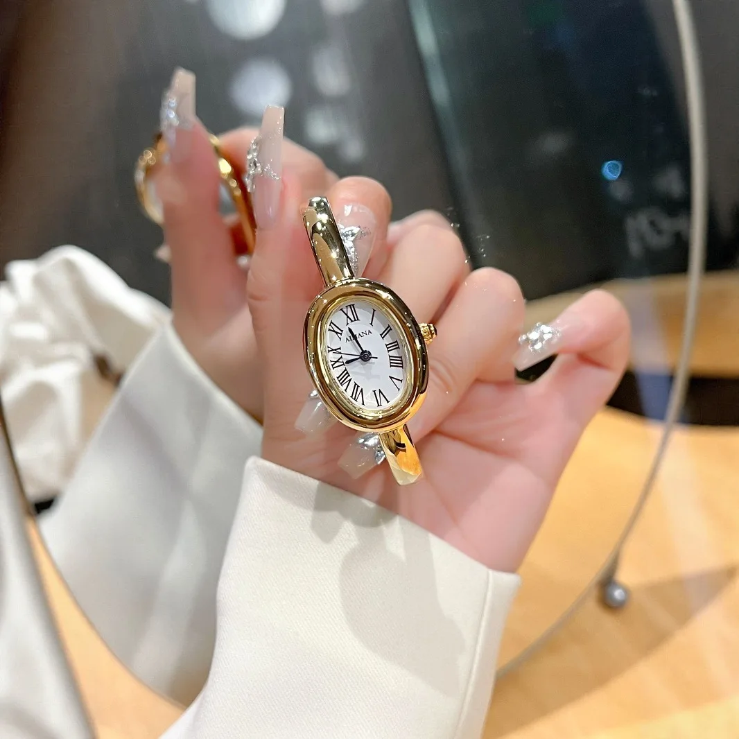 

Exquisite Women'S Wristwatch Bracelet Watch Quartz Watch With Small Dial Luxurious Oval Shape Trendy Women'S Watch Women'S Gift.