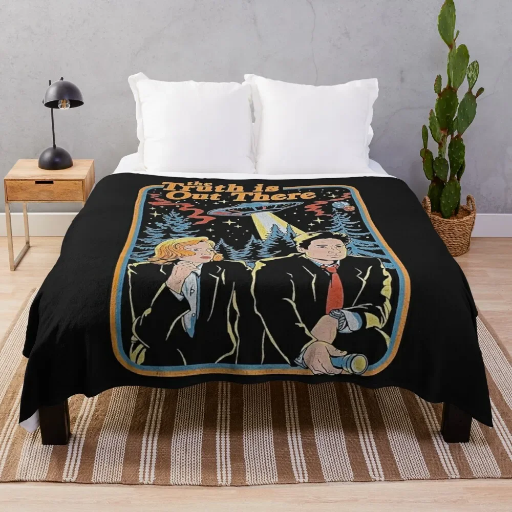 The truth is out there - X Files funny Classic T-Shirt Throw Blanket Heavy Stuffeds Blankets