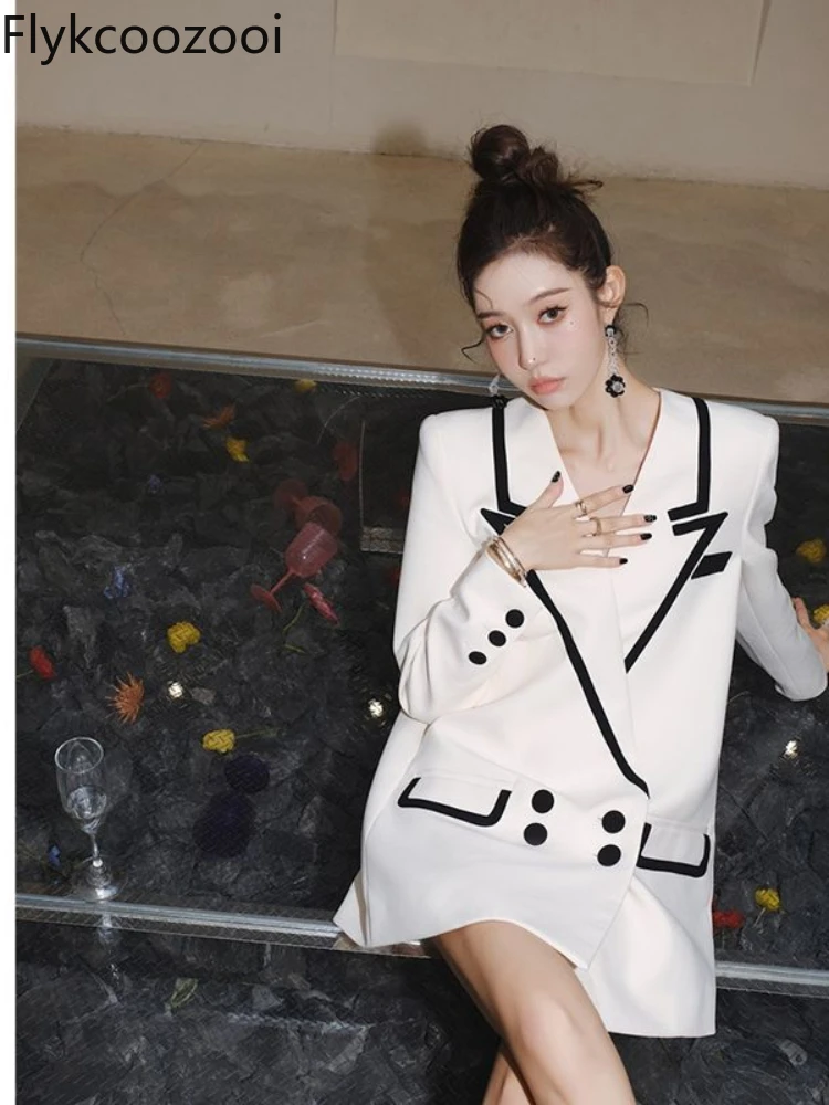 White Suit Jacket for Women Early Spring New Style High-end Design Celebrity Light Luxury Temperament Stitching V-neck Blazer