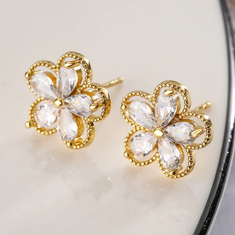 

Fashion Exquisite Flower Star Butterfly Zircon Earrings for Women Elegant Versatile Copper Gold Plated Ear Jewelry