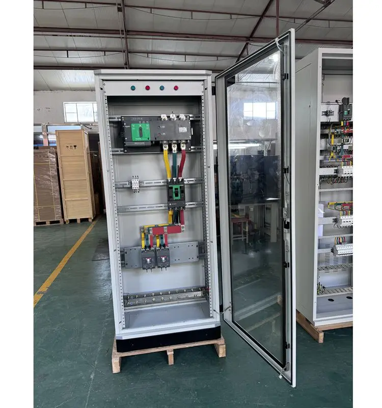 

Шкаф распределения питания с шиной, защита IP55, 380 В, 100 А, 6 розеток, алюминиевая конструкция