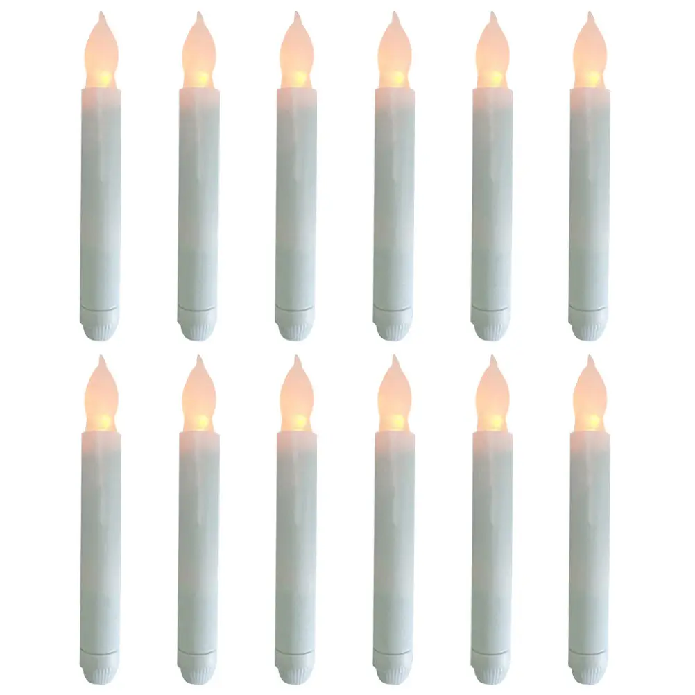 12個入り、スリムな形状の、炎を使わないledキャンドル。ゆらめく暖色系の白色光で、煙や臭いがなく、家庭や結婚式の装飾に安全に使用できます。