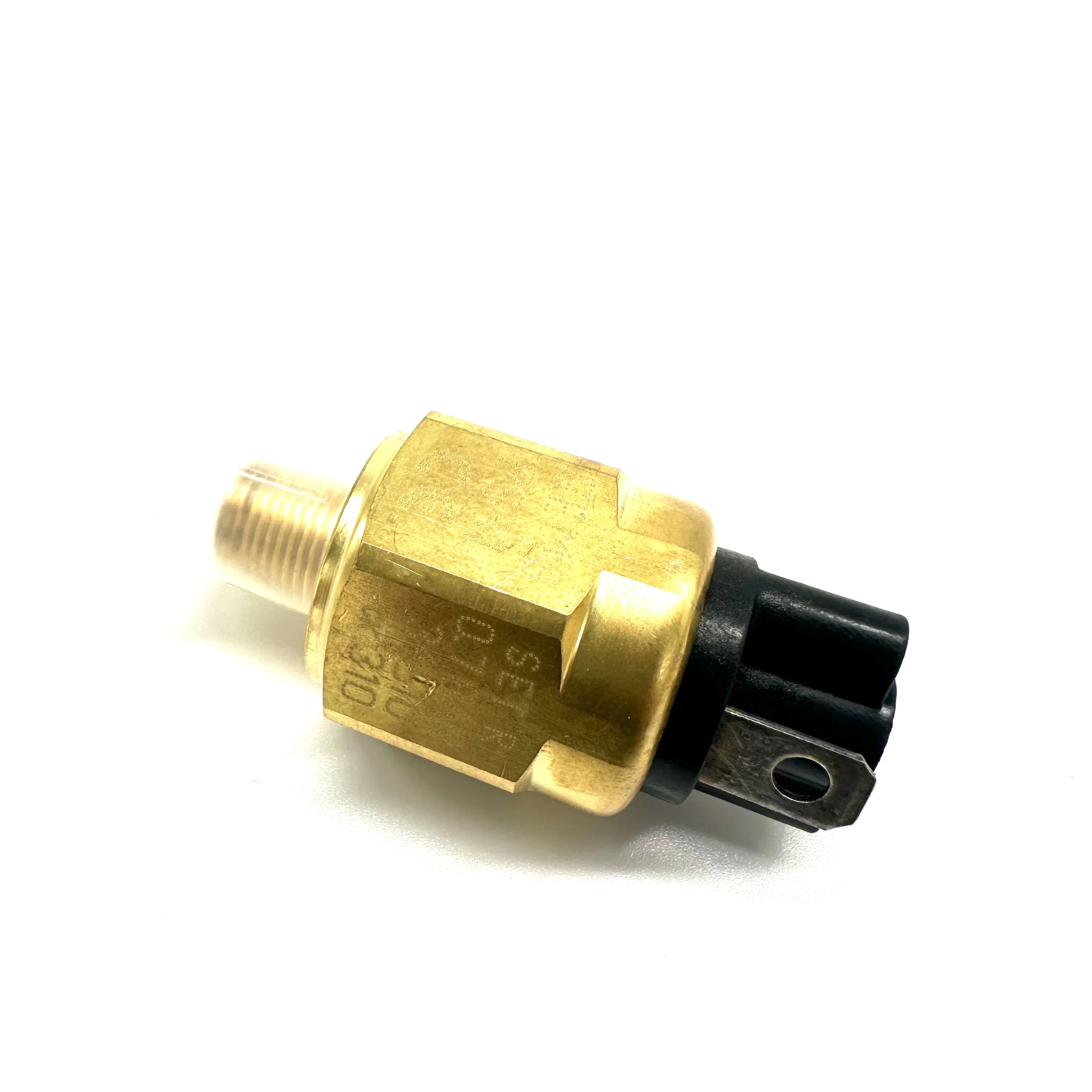 

XCWoOshop Датчик давления масла 34510310 Аксессуары для погрузчиков и экскаваторов 850H856H870H Датчик давления масла