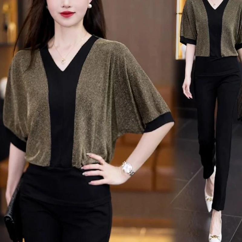 

2024 New Summer Korean Commuter Fashion Elegant and Unique Loose Basic Versatile Bat Sleeves V-Neck Panel Women's T-shirt Top