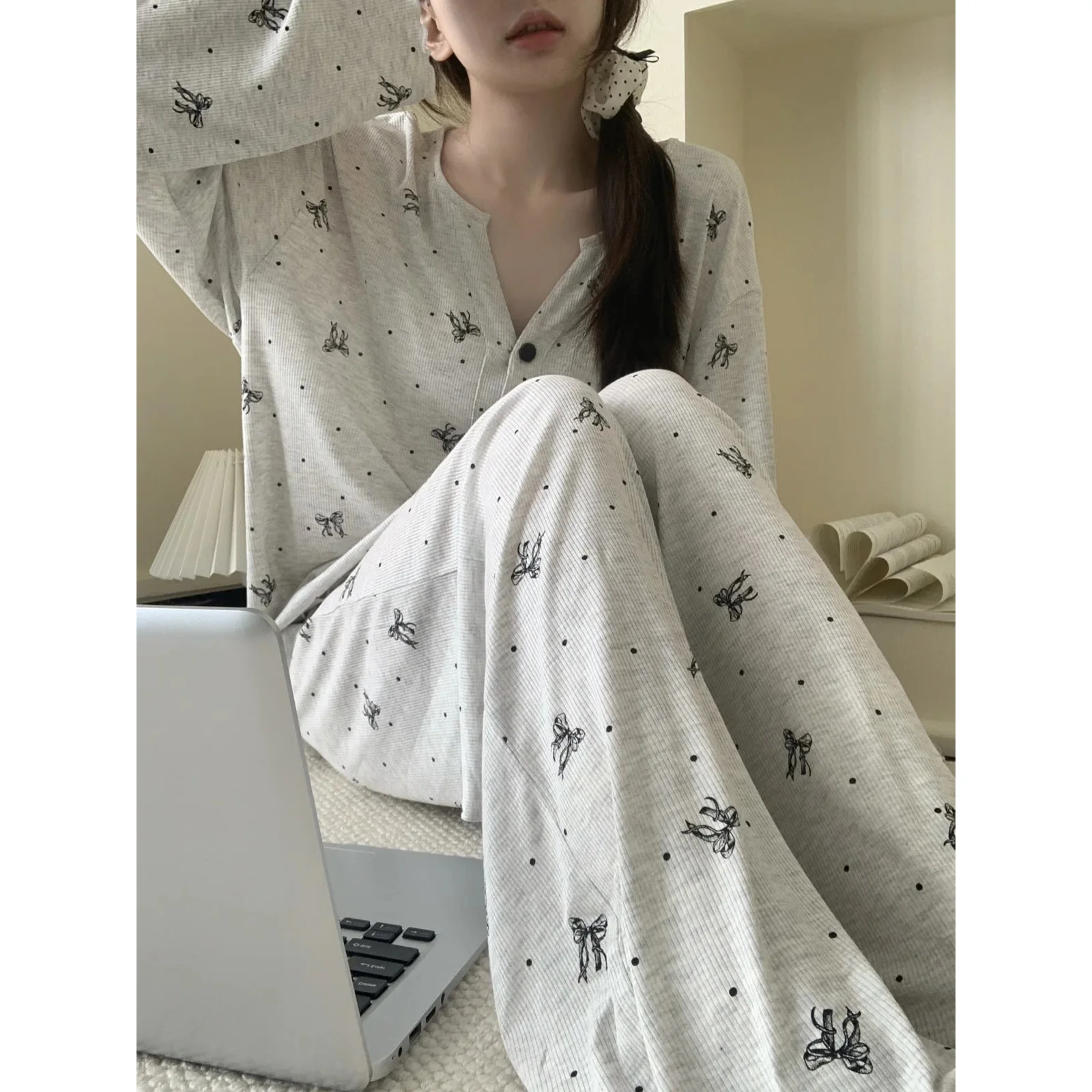 

Pjs Set Women's Pajama Set Women's Warm Winter Pajamas Fashionable Home Clothes, Pajamas Velvet Fleece Cute and Soft Pajama Set