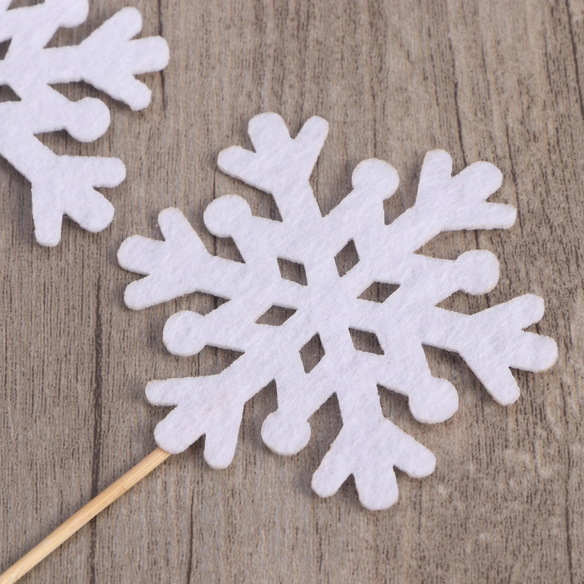 

Snowflake Cupcake Toppers Christmas Decorative Flag Decoration Toothpicks Flags