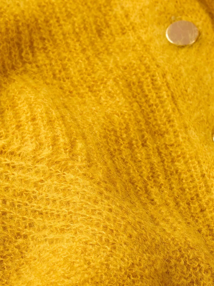 High Quality New Style Gold Button Knitted Cardigan Elegant Fashion Yellow Sweater Young Women All Match Tops Hot Seller Autumn