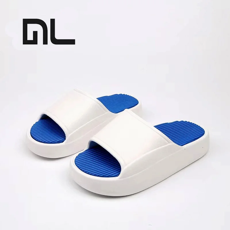 

Men's Summer Thi Bot Slippers Indoor Outdoor Wear-Resistant Anti-Slip Home Comfortable Flat Sandals Korean Sle EVA Sli...