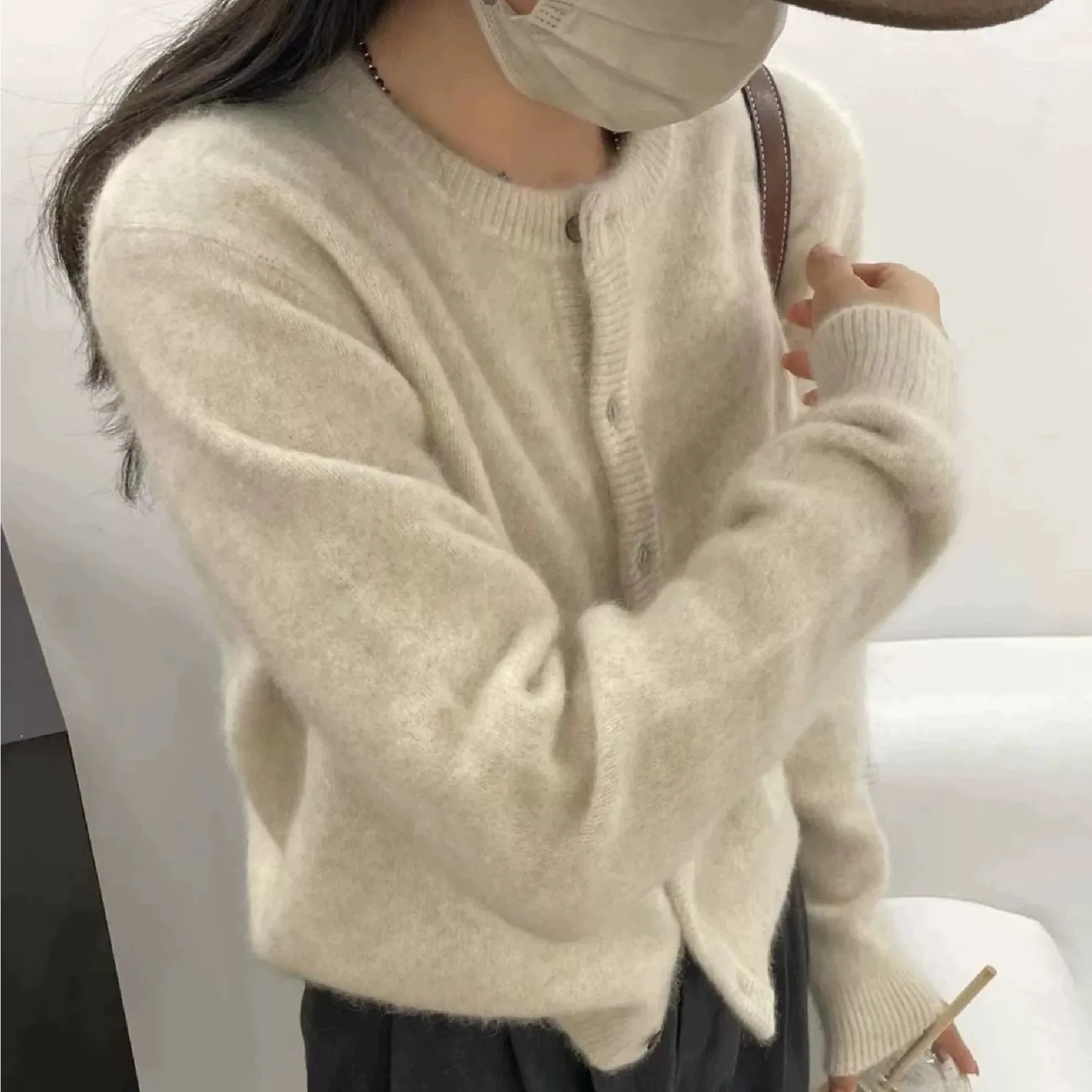 100% pure cashmere cardigan women\'s new autumn and winter round neck sweater loose Korean knitted sweater short coat