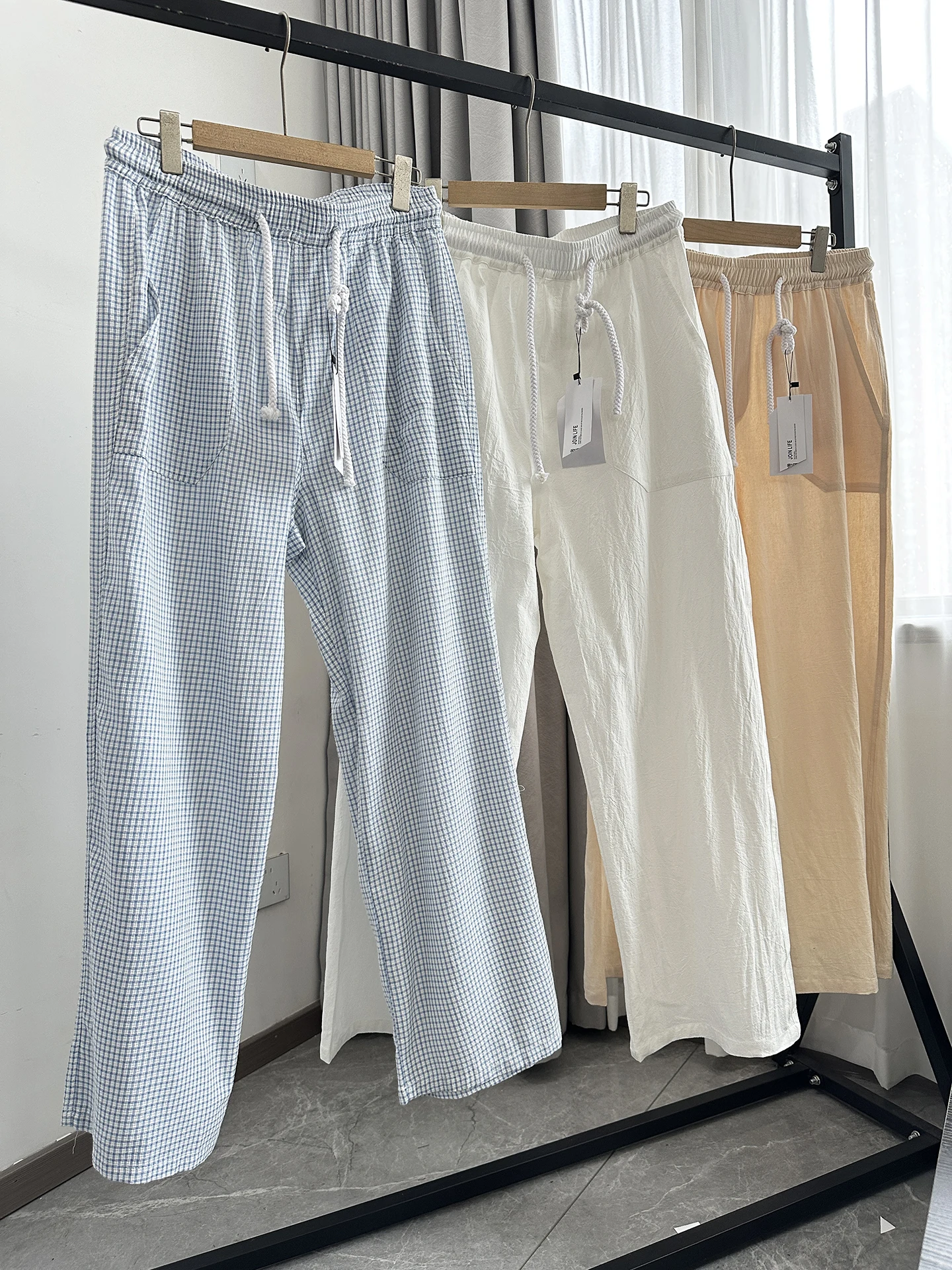 Lightweight Breathable Men's Summer Straight Leg Pants Loose Fit Casual Trousers Dry Clean Style Straight Cut Long Trousers