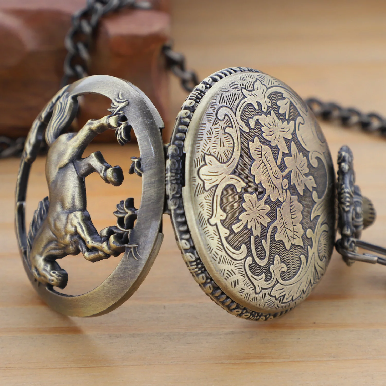 خمر الحيوان الحصان نمط ساعة الجيب جوفاء رجالي ساعات الجيب الأنيقة مع سلسلة فوب Masculino Relogio ساعة حائط هدية الرجعية