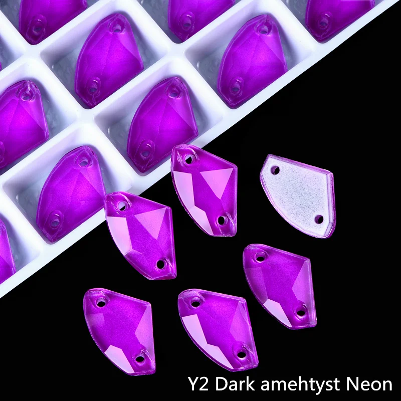 OLeeya Galactic Axe Hochwertige Neon K9 Glas-Kristall-Nähsteine, flache Rückseite, abgeschrägte Kanten, zum Aufnähen, für Kleidung, Taschen – Detail 3
