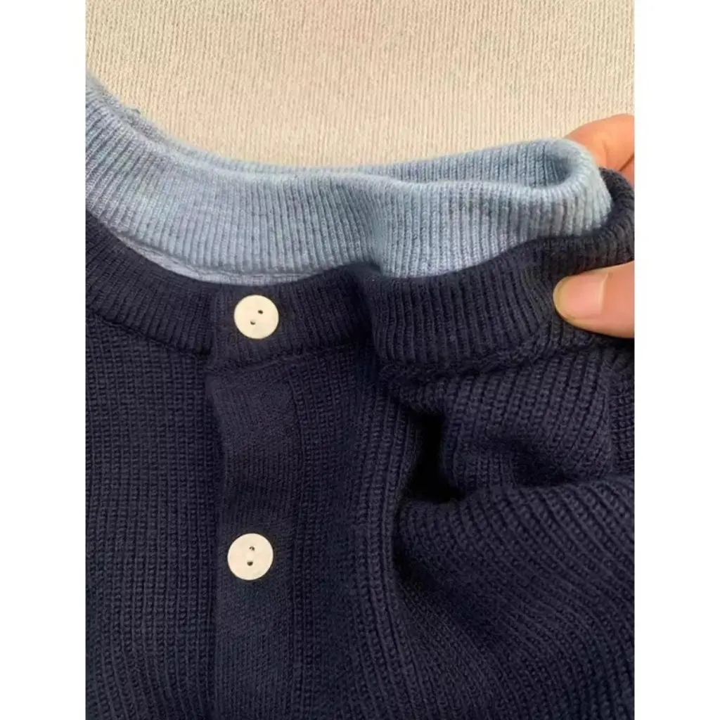 Marineblauw high-end gebreide jas voor dames, losse pasvorm, veelzijdige nep-tweedelige stijl voor de herfst en winter