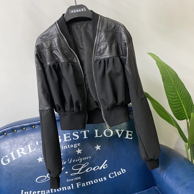 Nouvelle veste en cuir pour femme 2025, manteau en peau de mouton, coupe ajustée, design plissé à la taille, fermeture éclair, manches longues, ultra-légère