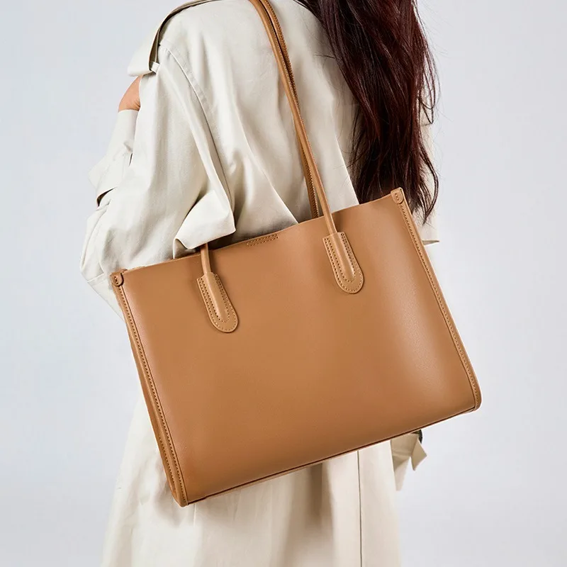 

2025 Новая женская большая сумка из натуральной кожи, дизайнерская роскошная сумка большой вместимости, стильная и универсальная сумка через плечо на каждый день