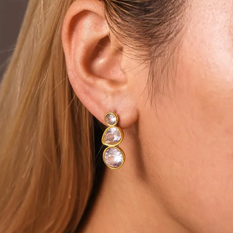 New Luxurious Fashionable Women's Earrings European And American INS Style Gift Accessory Elegant Light-Weight Jewelry