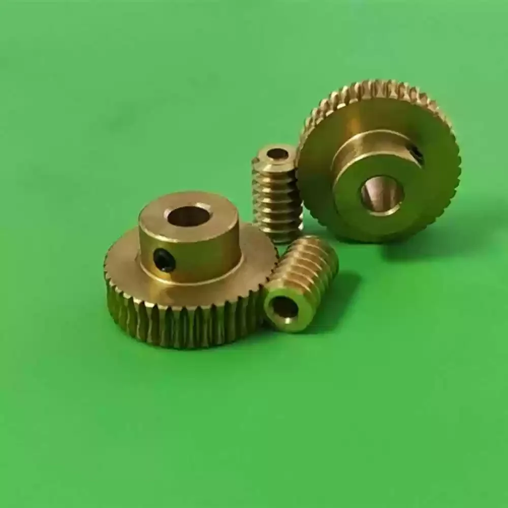 

1 комплект 0,5 модуля, комплект червячных передач соотношения 1:40, латунная червячная передача и колесо для радиоуправляемого сервопривода, прецизионные небольшие компоненты турбины модуля