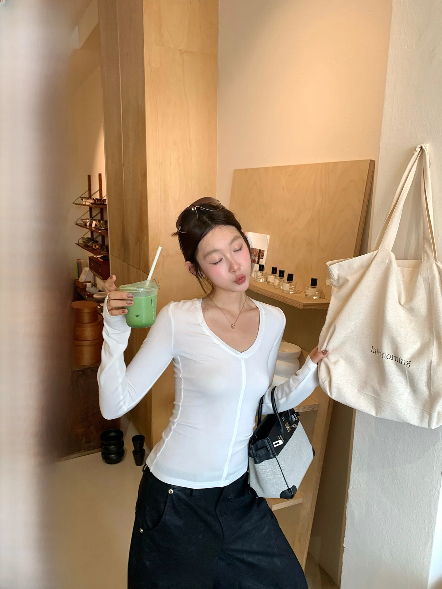 

Ranwear Basic V-Ne Fce-Lined Slim Fit Base Layer Top Inner Wear Soft Napped Stitching Casual Sle Ladies T-irt