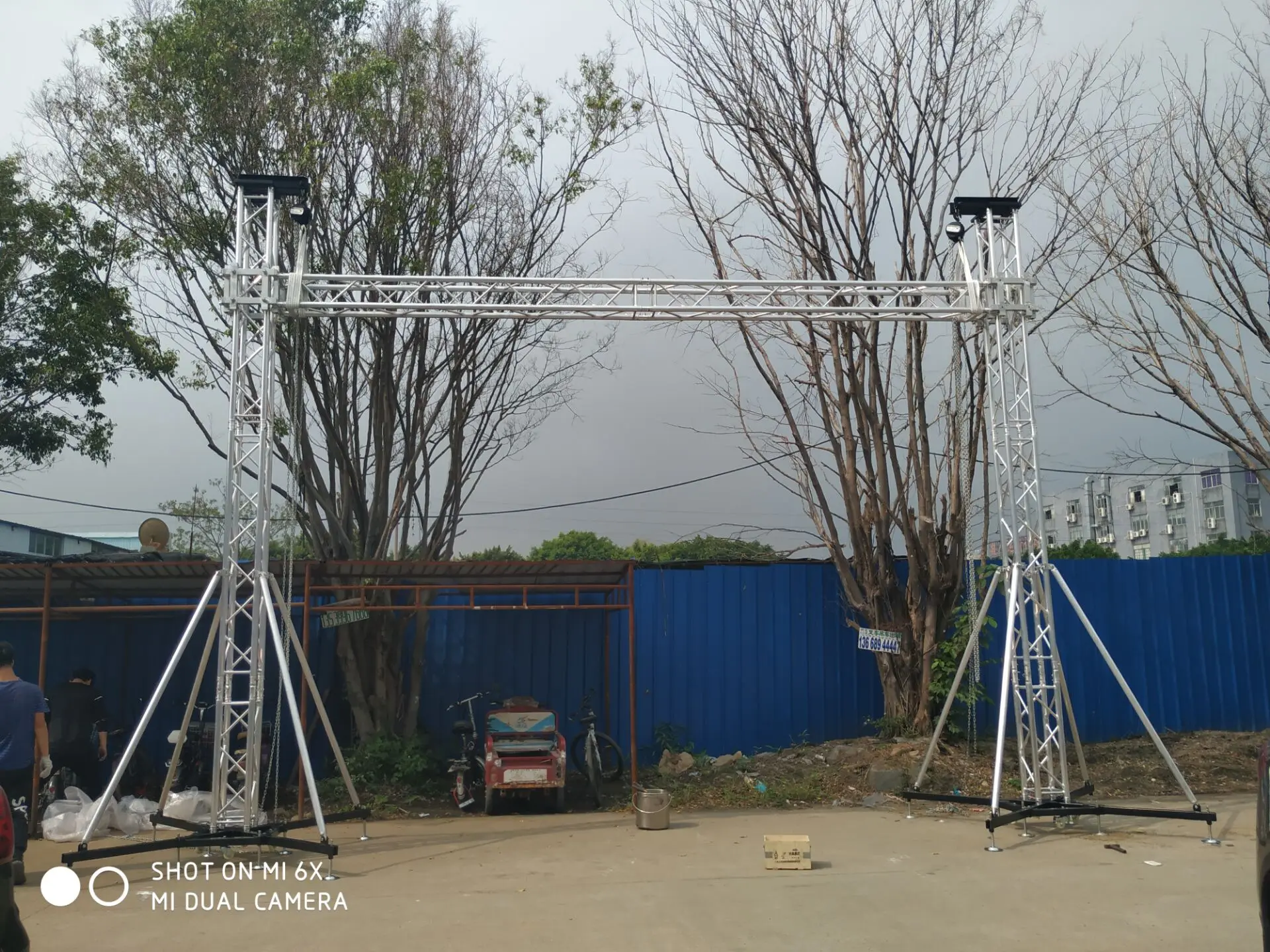 Gantry Truss System For LED Screen Heavy Loading Truss Aluminum Spigot Square Lighting Stage Truss On Sale