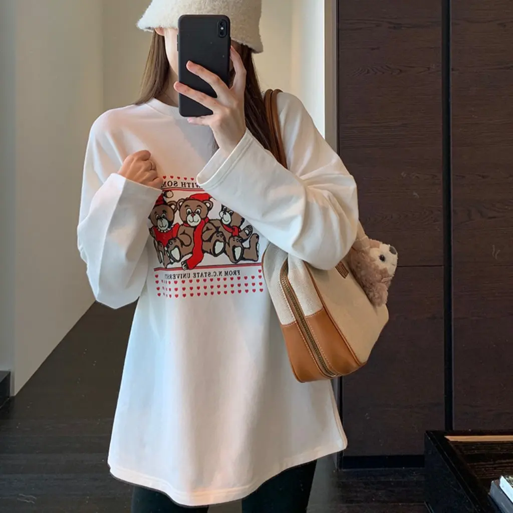 

Cartoon Printed Large T-Shirt White Base Lazy Age-Reducing Style for Autumn Winter New F120511 Can Wear Three Seasons