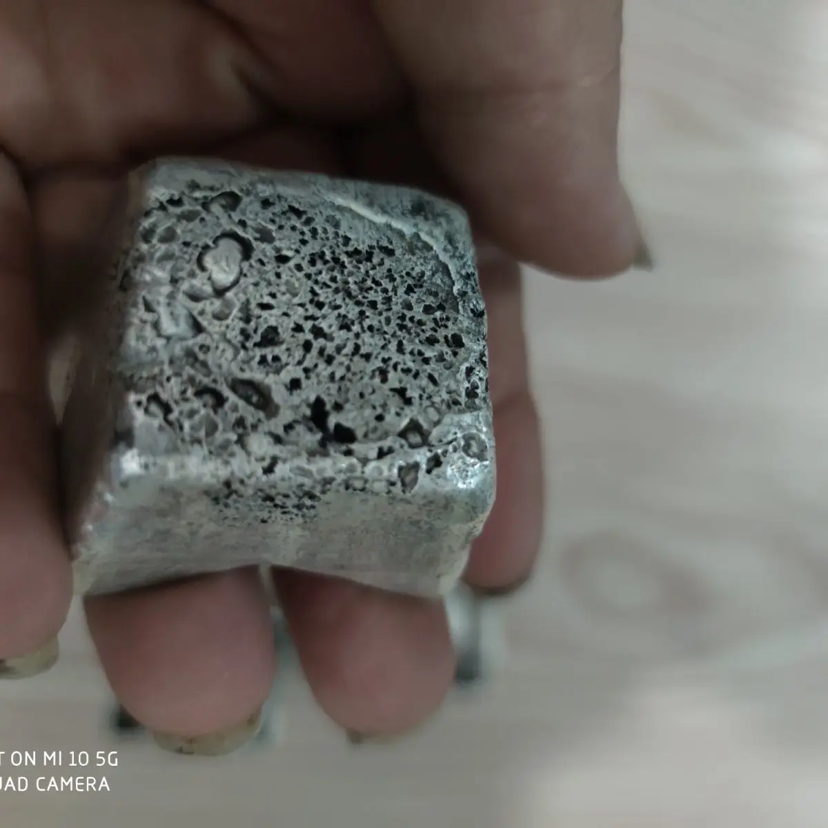 Honeycomb antique Qing Dynasty ancient silver ingot ingot collection ornament Qing antique silver ingot single, random