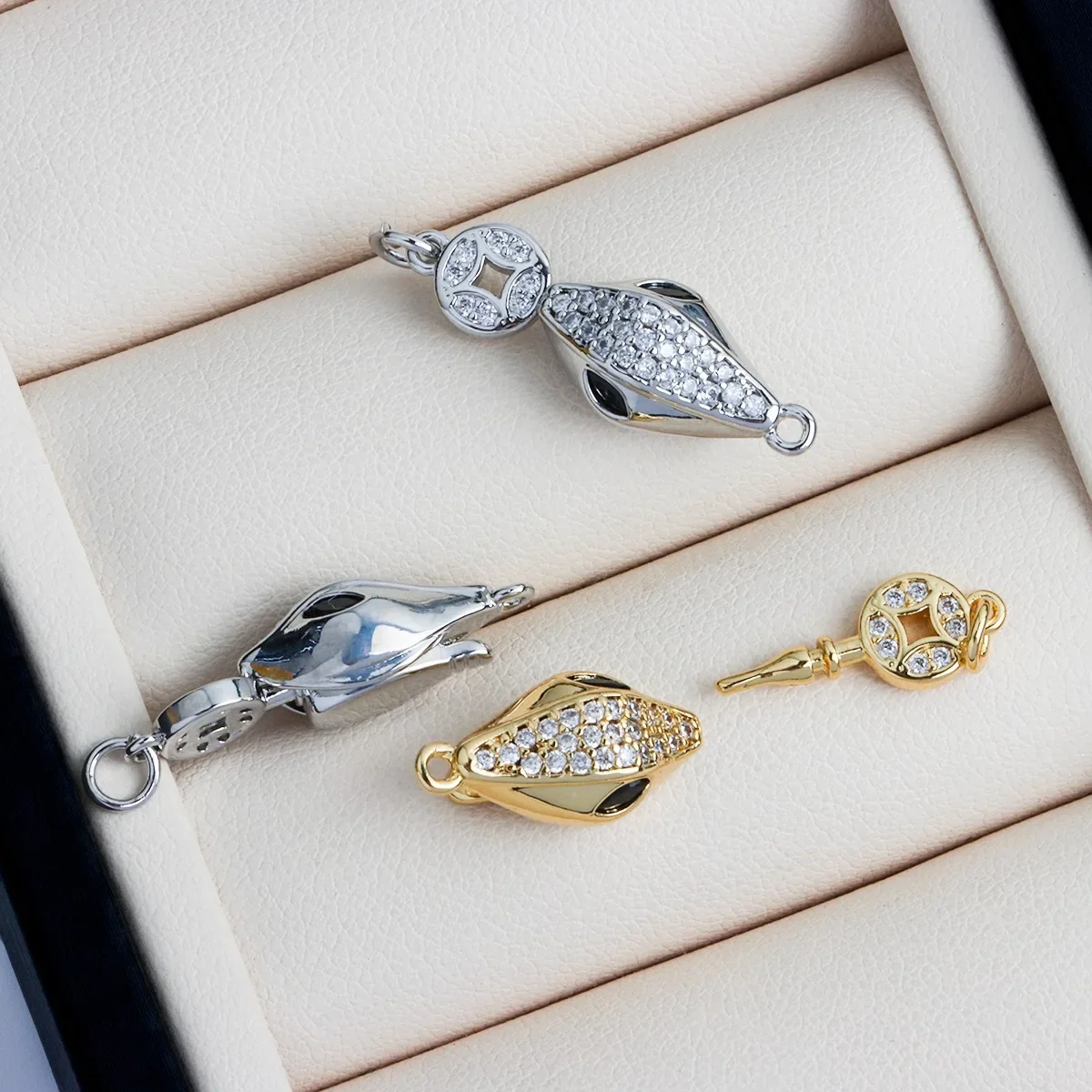 

18K Gold-plated Zircon Snake Head Copper Coin Ingot Buckle Necklace Bracelet Connecting Buckle Insert Rod Pressing Buckle DIY