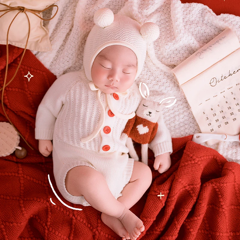 

Full Moon Baby Knitted Romper and Bunny Ear Hat Newborn Photography Props "30 DAY" Letter Scene Decs for 0-1 Month Infants Photo