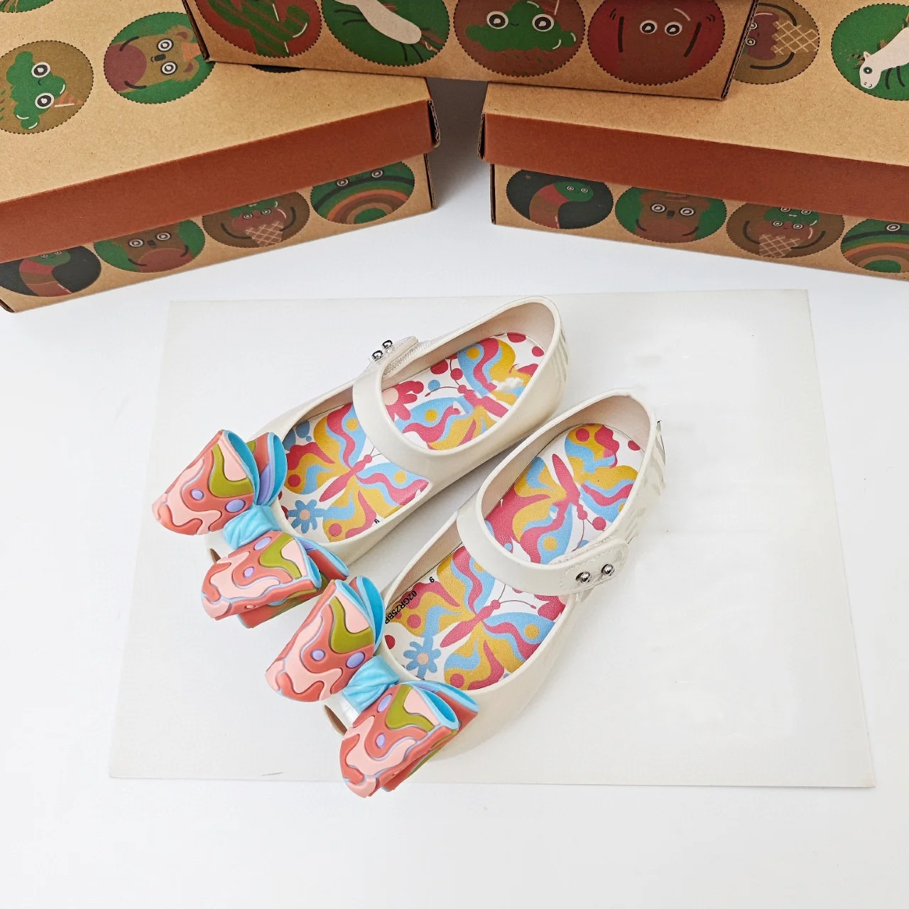 

Оригинальная брендовая детская модная одинарная прозрачная обувь, детская ароматная пляжная обувь, сандалии принцессы с бантом для девочек, HMI209