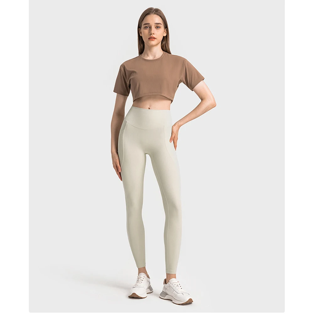 Striped ribbed without T-line side pockets, high waisted and hip lifting yoga pants, same as the loose waist and short T-shirt