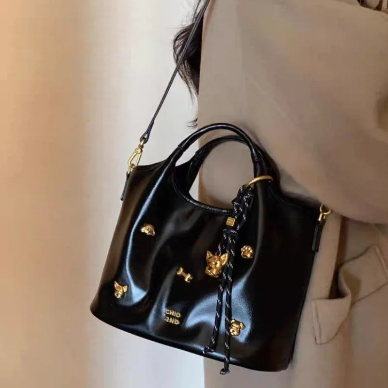 

Роскошная сумка-тоут для женщин - дизайнерская модель премиум-класса, большая вместимость, трансформируемая сумка через плечо или на пояс.