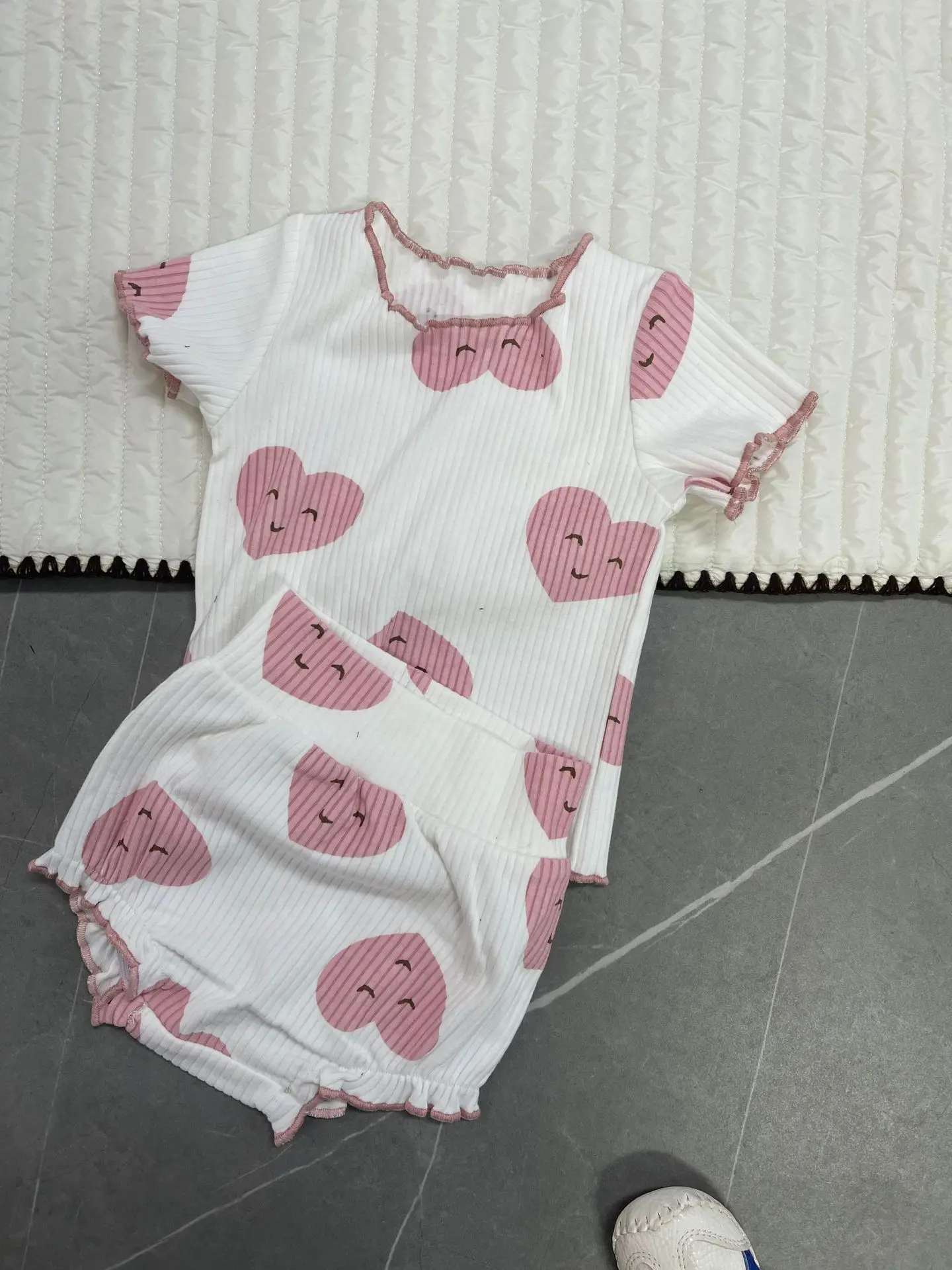 

2024 Summer New Baby Home Clothes Set Infant Boy Girl Heart Dot Print Short Sleeve 2pcs Suit Toddler Breathable Shorts Outfits