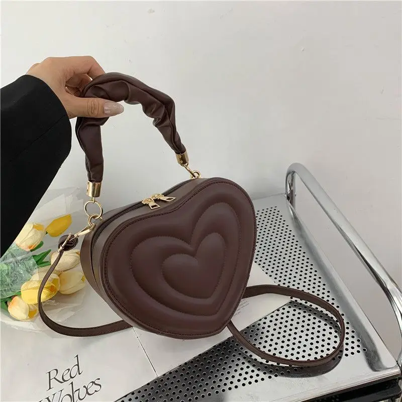 2023 Summer New Fashion Heart-shaped Shoulder Bags for Women PU Leather Female Crossbody Bags Vintage Casual Hand Bags