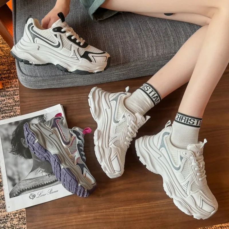 

2024 New Mesh Shoes Breathable Mesh Thick Sole Sports Shoes Fashionable, Casual, Comfortable, Heightened Dad Shoes for Women