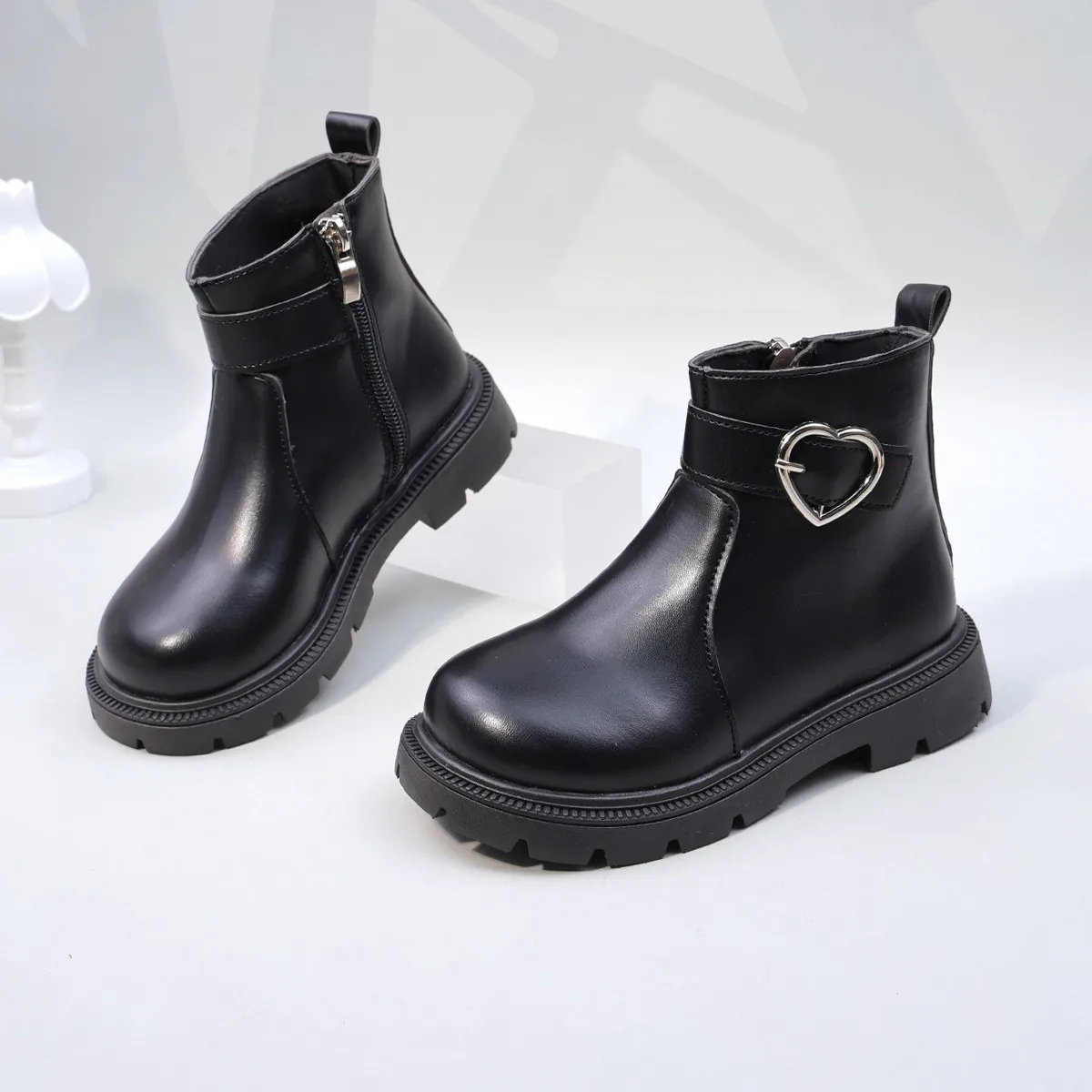Kids Buckle Leather Boots for Girls 2025 New Autumn Winter Kids Ankle Boots Non-slip Simple Classic Kids School Party Boots