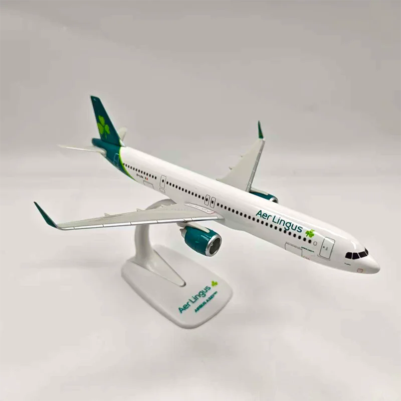 Diecast ABS Plastic 1/200 Scale A321neo Simulation Airplane Model Static Collection Decorated Holiday Gifts Toys