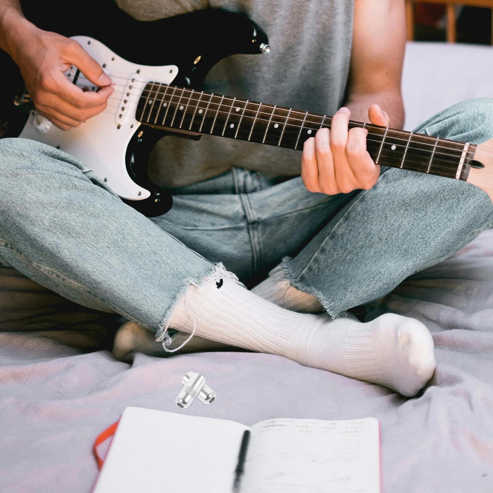 

2pcs Guitar Endpin Jack Cover Acoustic Guitar Accessories Aluminum Material Protective Function Sound Quality Improvement