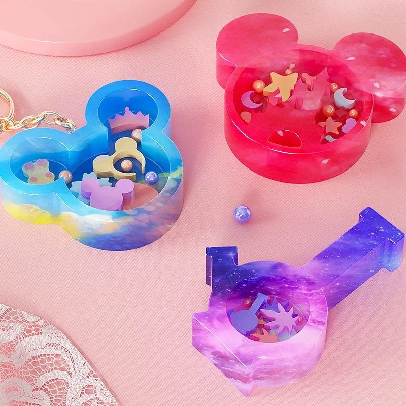 1pc Variety Of Dripping Quicksand Shape Molds Dessert Ice-cream Quicksand Silicone Molds Mickey Keychain Silicone Molds