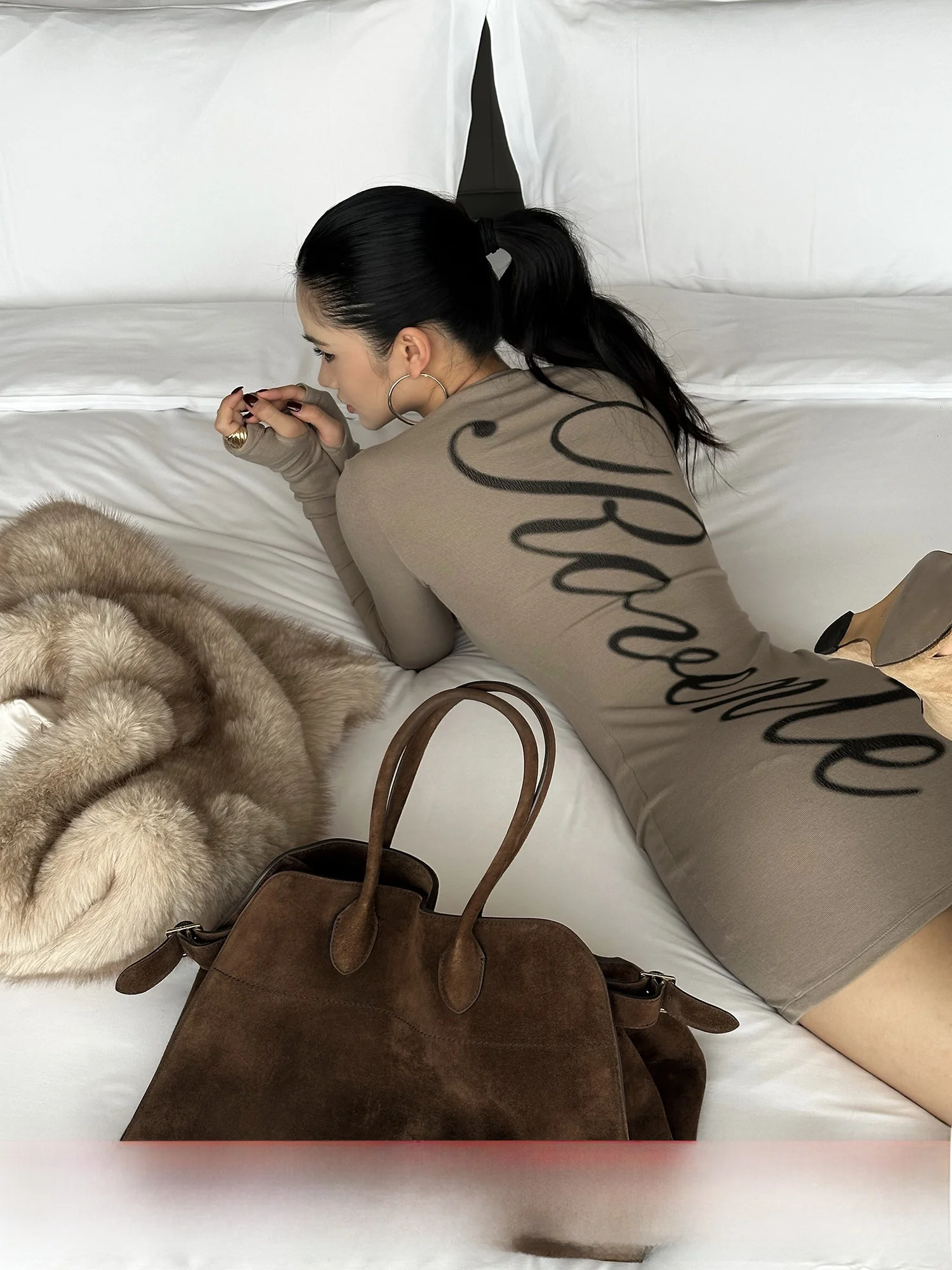 

Rovente ibuya Swing V-ne Knitted Dr Slimming Long Sve Sexy Waist-cinching ort Skirt for Women Autumn Wear