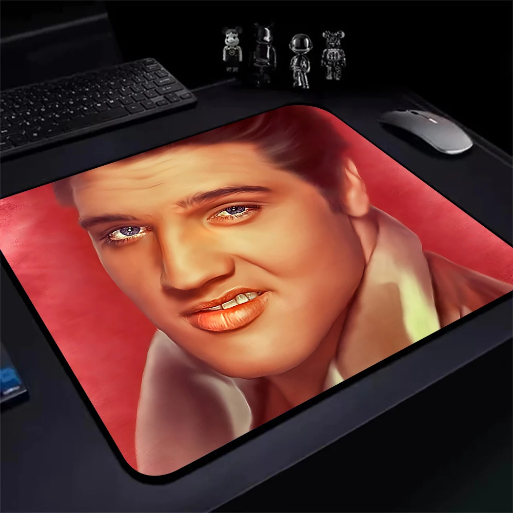 Elvis Aaron Presley Gaming Mouse Pad XS Small Mousepad For PC Gamer Desktop Decoration Office Mouse Mat Deskmat Rug